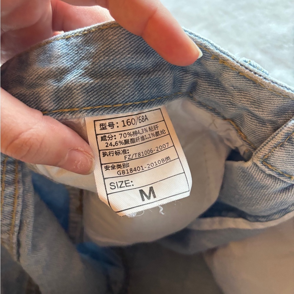 Denim Frayed Hem Women Shorts - Picture 3 of 7